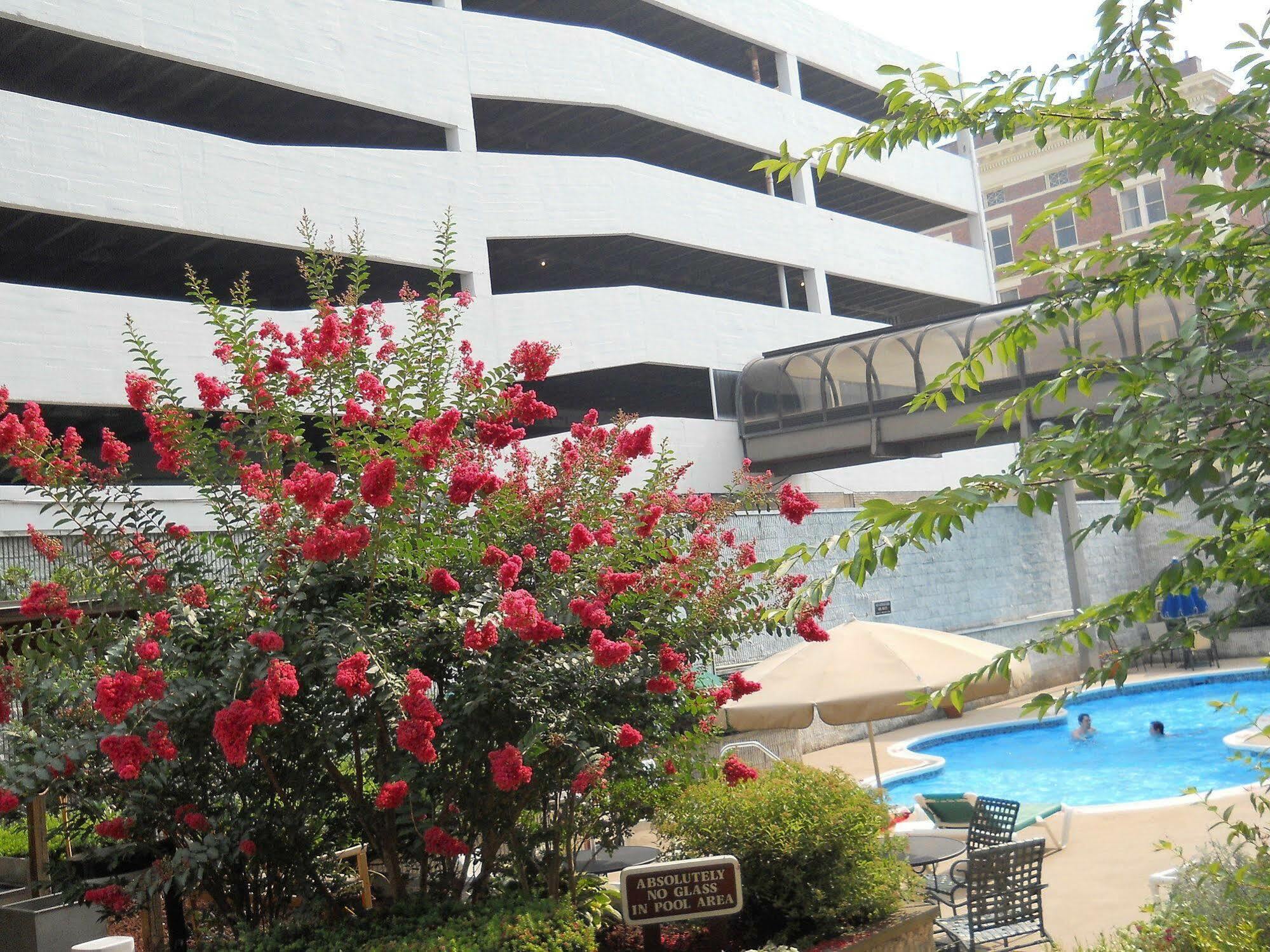 Doubletree By Hilton Huntington, Wv Exterior foto